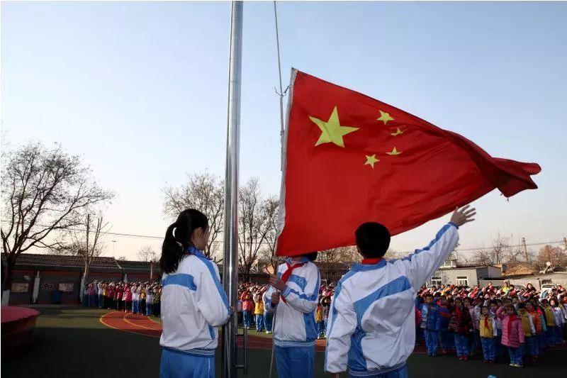 打,奉陪到底!美国带头,日澳迈出危险一步,中俄突然干了件大事